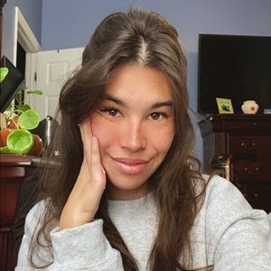 Meet your Posher, Kaitlyn